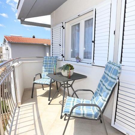 Apartman Kristian Трогир Екстериор снимка