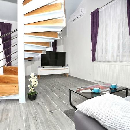 Apartman Kristian Трогир Екстериор снимка
