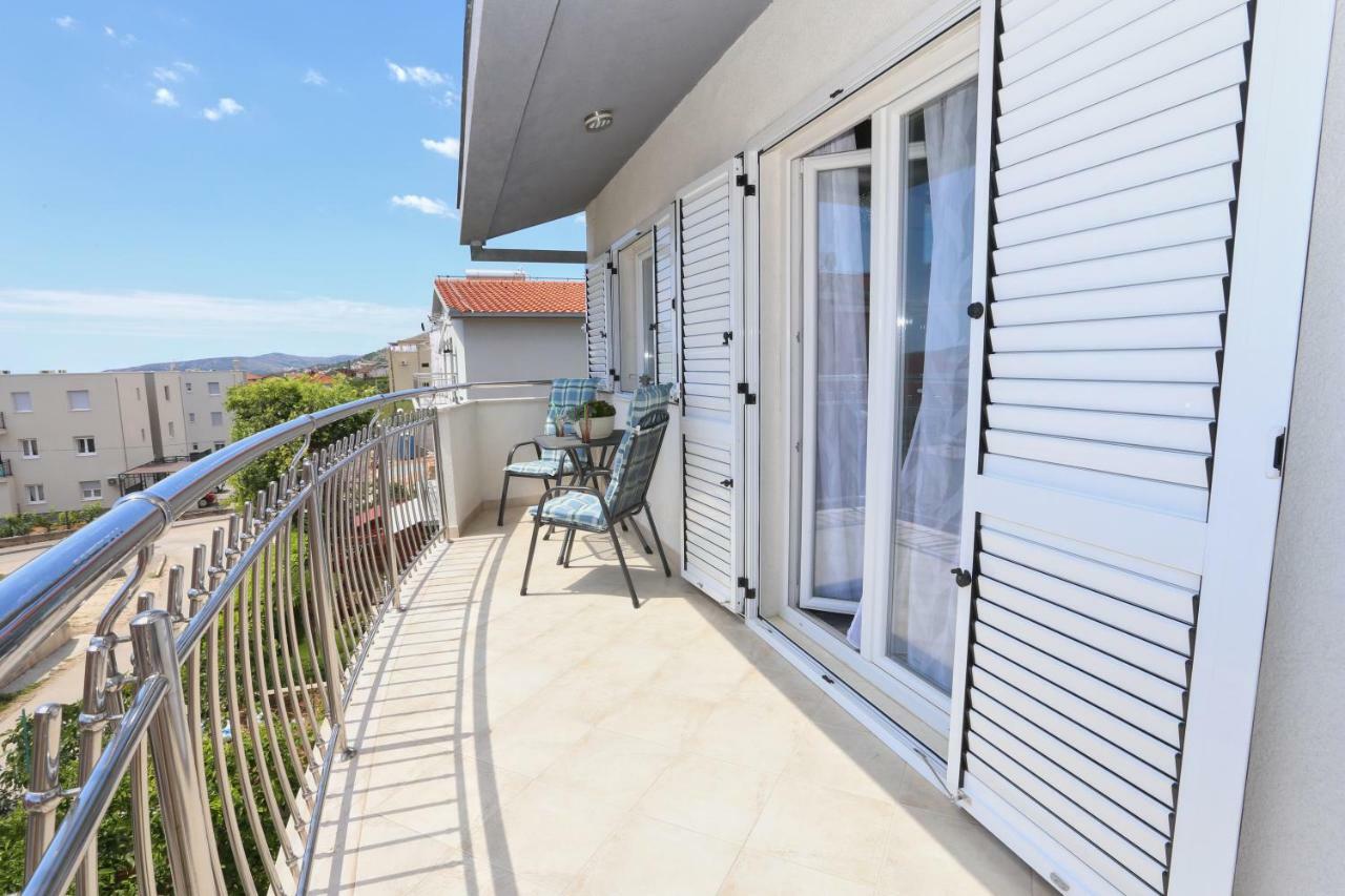 Apartman Kristian Трогир Екстериор снимка