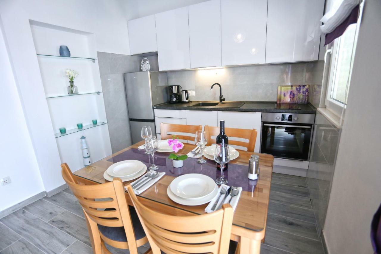 Apartman Kristian Трогир Екстериор снимка