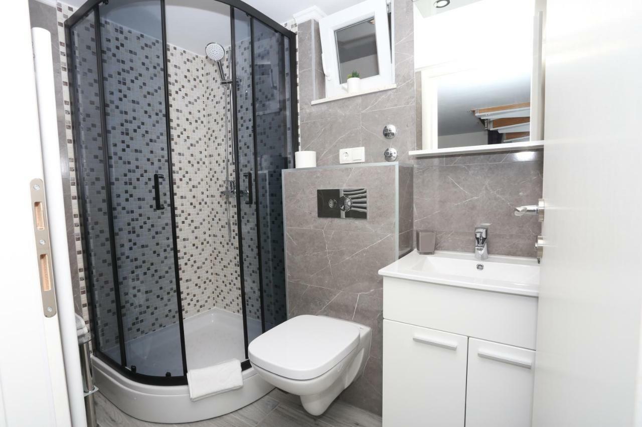 Apartman Kristian Трогир Екстериор снимка