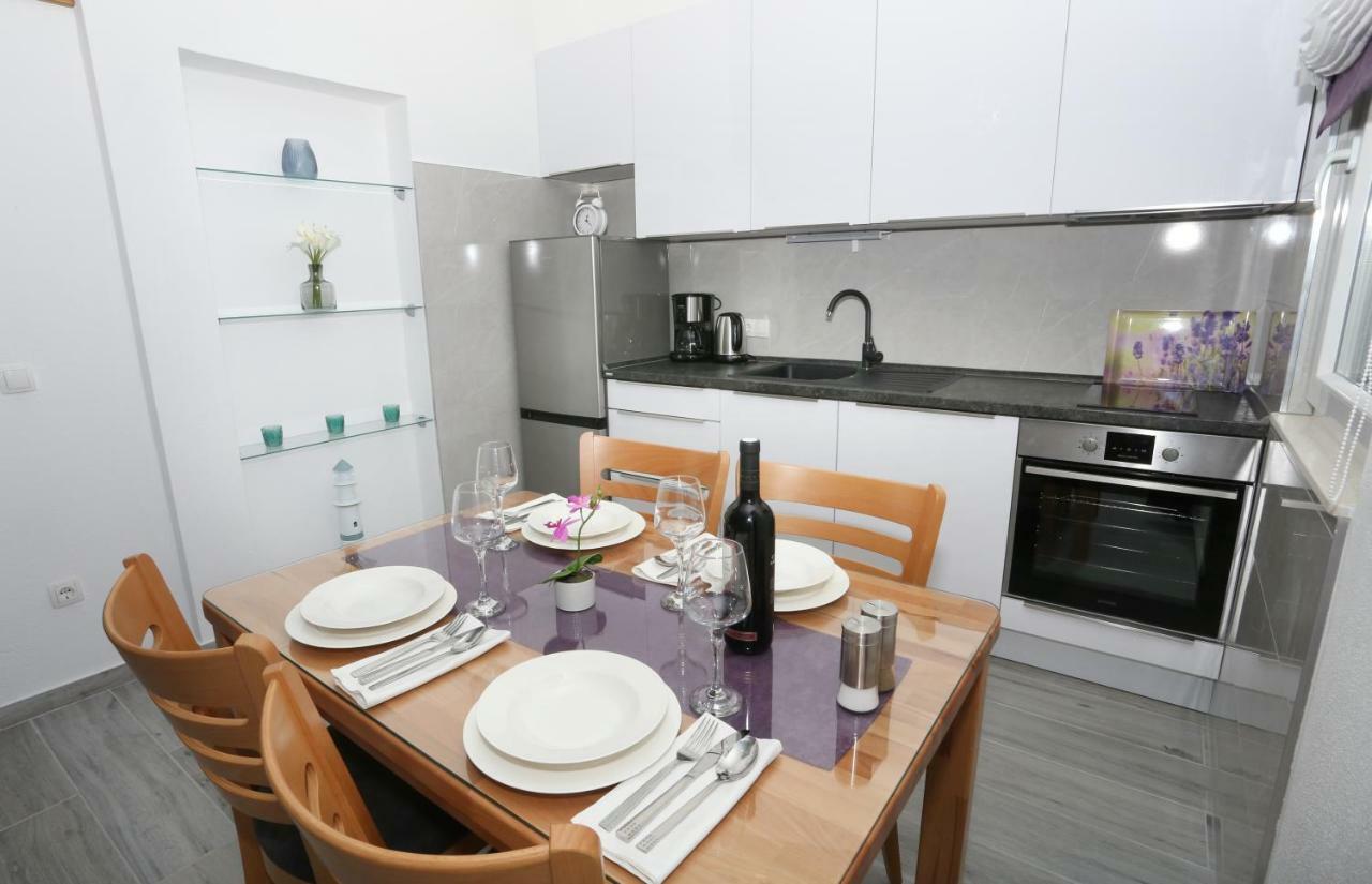 Apartman Kristian Трогир Екстериор снимка