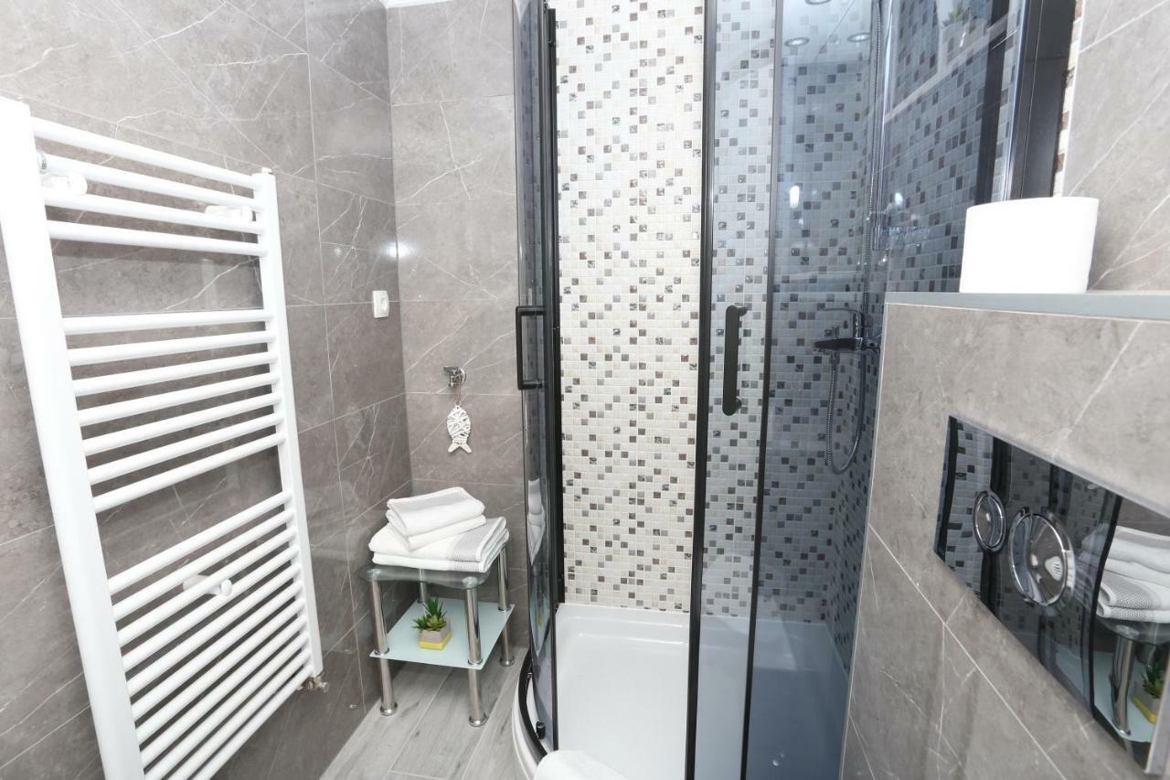 Apartman Kristian Трогир Екстериор снимка